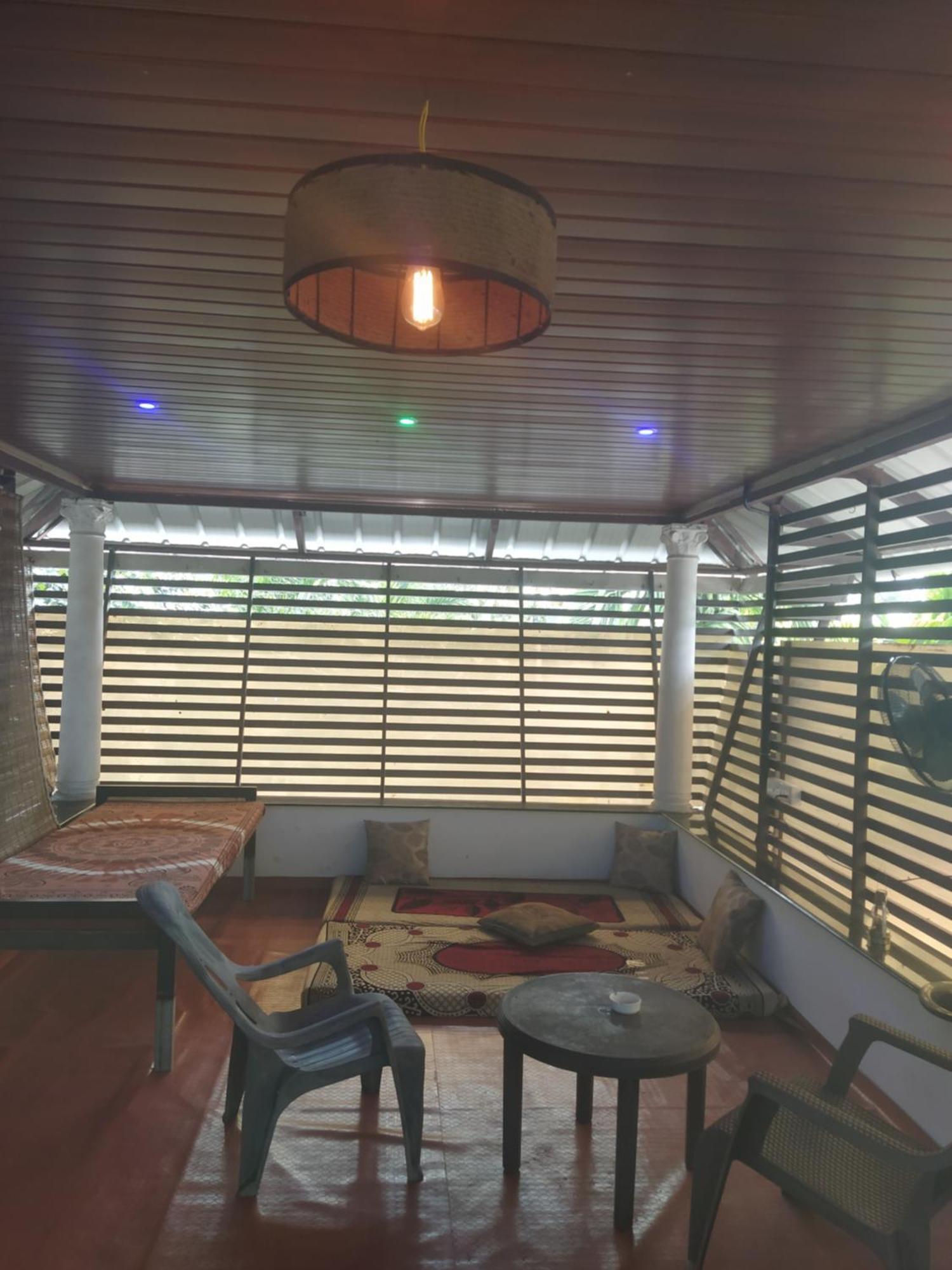 Paradise Inn Guest House Alappuzha ภายนอก รูปภาพ
